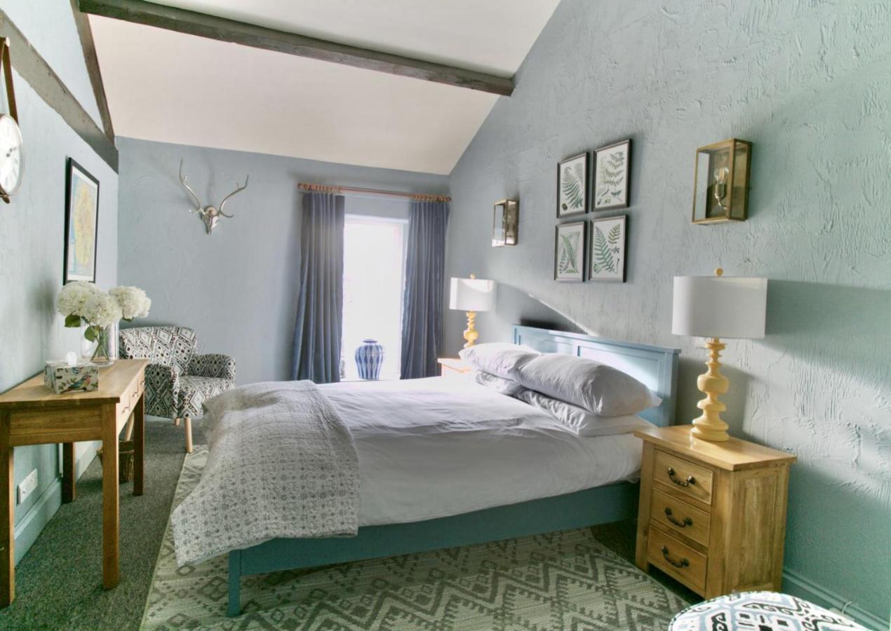 The Brown Horse Inn Winster  Экстерьер фото