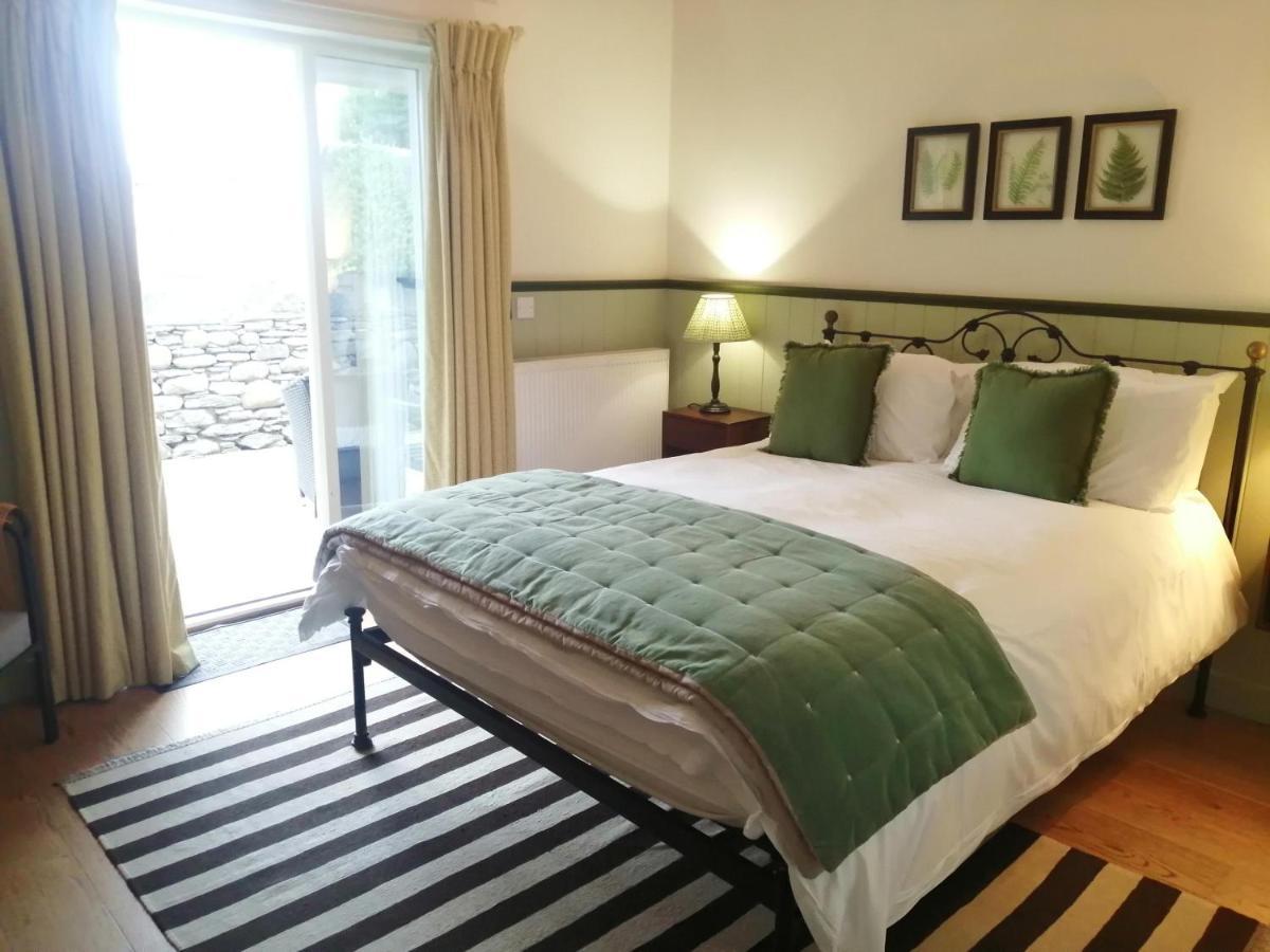 The Brown Horse Inn Winster  Экстерьер фото