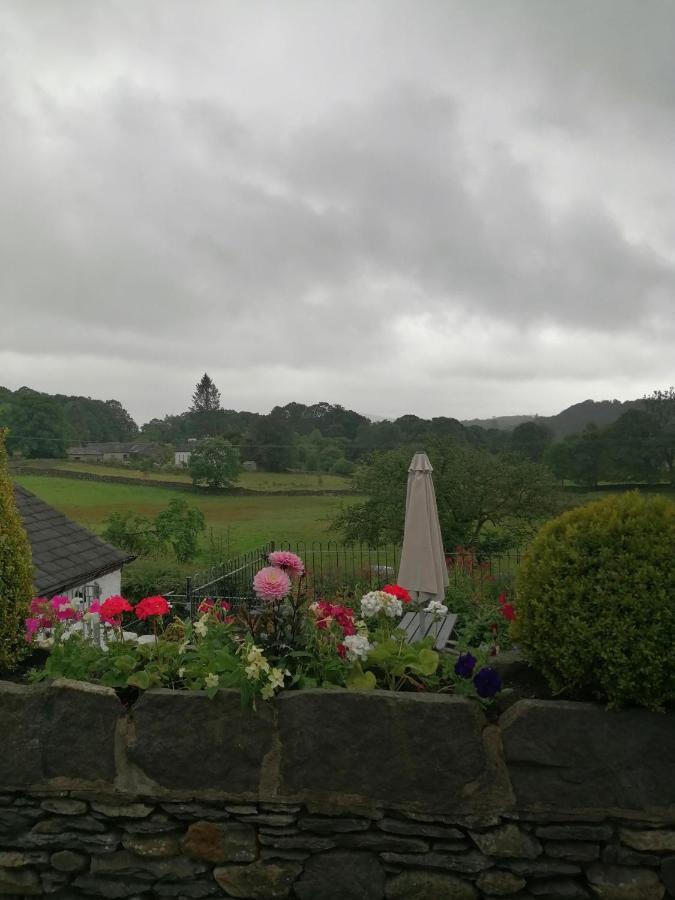 The Brown Horse Inn Winster  Экстерьер фото