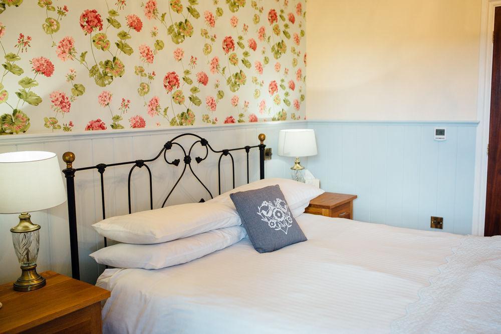 The Brown Horse Inn Winster  Экстерьер фото