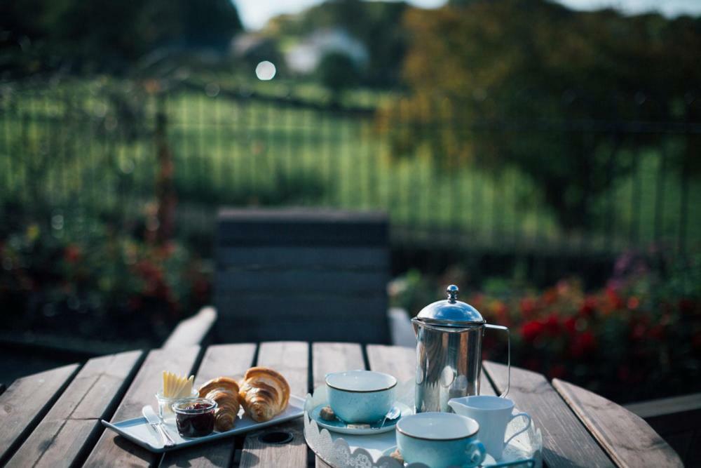 The Brown Horse Inn Winster  Экстерьер фото